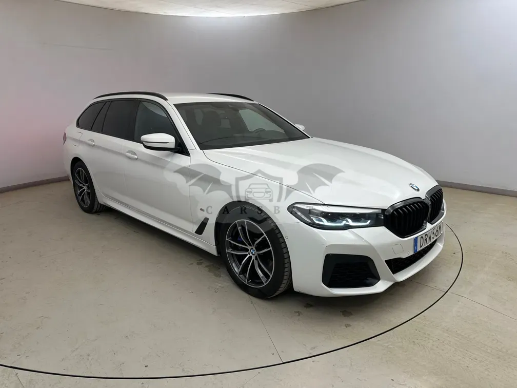 BMW 5 Series Touring 530e 2021