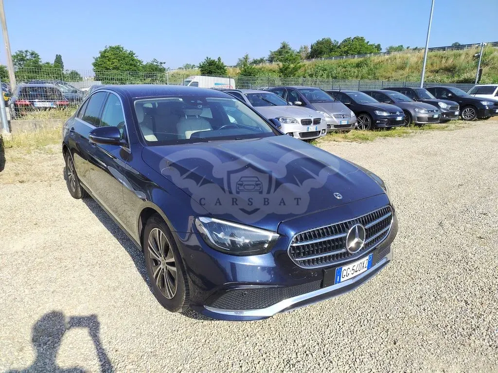 Mercedes-Benz E 220d Business 2022