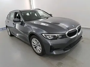 BMW 3 Series Touring 318i Lounge 2022