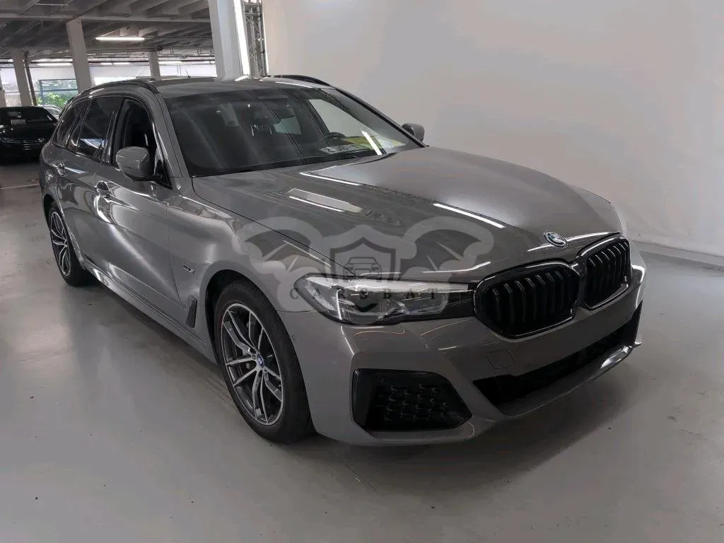 BMW 5 Series Touring 530e 2022