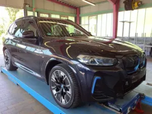 BMW iX3 Impressive 2024