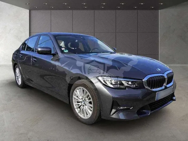 BMW 3 Series 318i Sport Line 2022