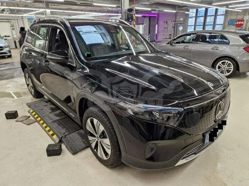 Mercedes-Benz EQB 250+ 2024