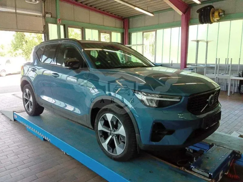 Volvo XC40 B4 Plus Dark 2024