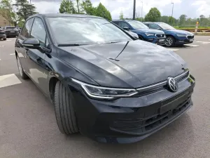 Volkswagen Golf 1.5 eTSI Life Business 2025