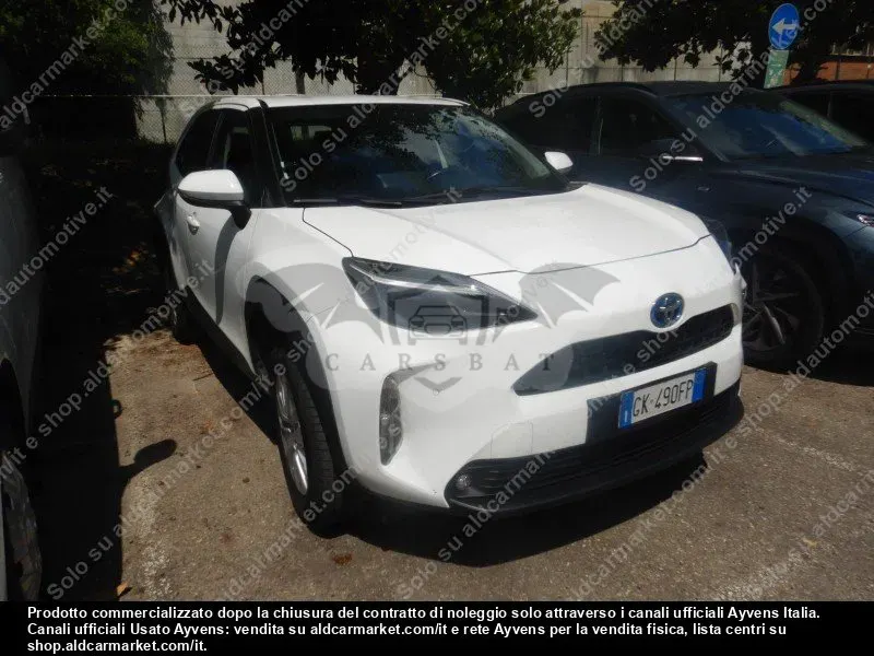 Toyota Yaris 1.5h Business 2022
