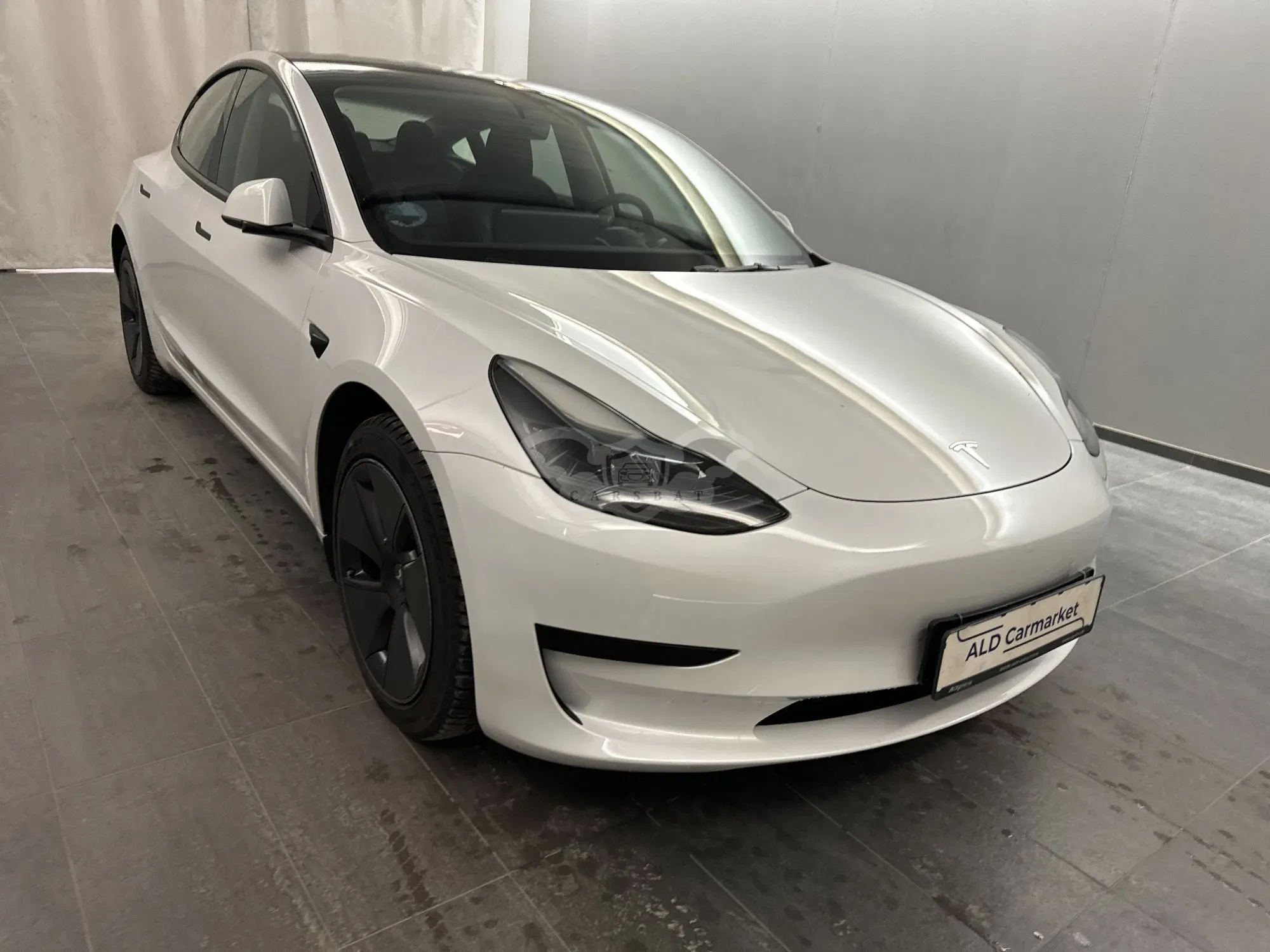 Tesla Model 3 60 kWh 2023
