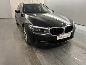 BMW 5 Series Touring 520d 2022