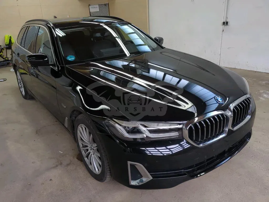 BMW 5 Series Touring 530e Luxury 2022