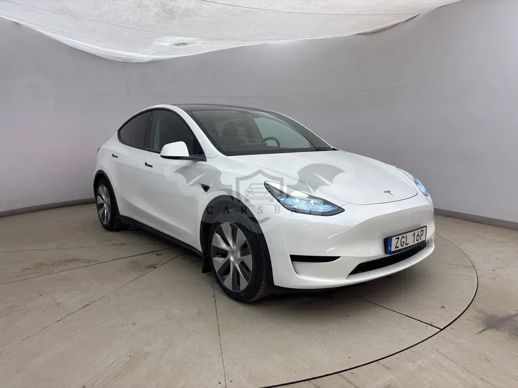 Tesla Model Y Standard Range 2022