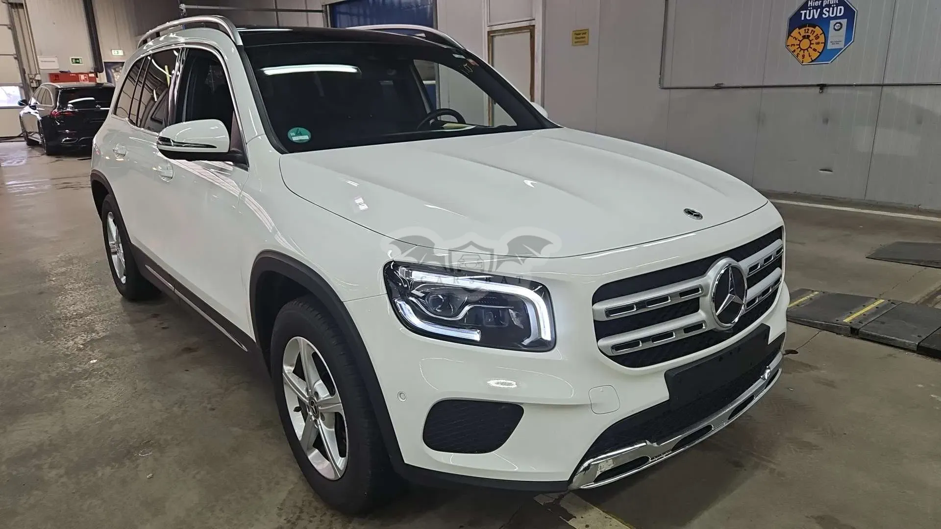 Mercedes-Benz GLB 200d Progressive 2023