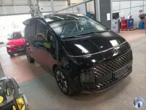 Hyundai Staria Signature 2022