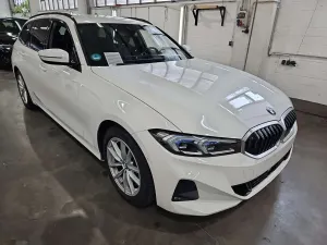 BMW 3 Series Touring 318d 2023