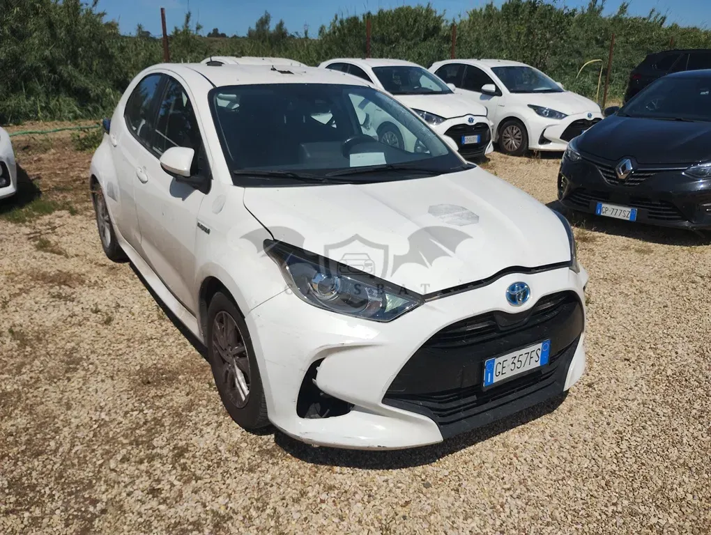 Toyota Yaris 1.5h Business 2021