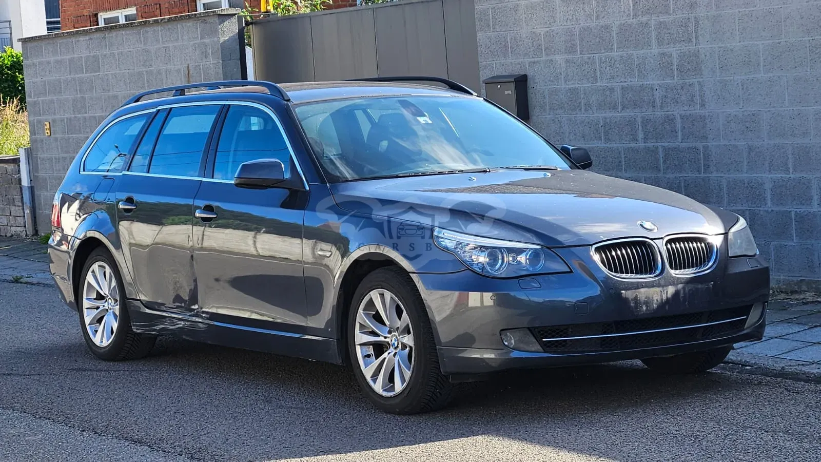 BMW 5 Series Touring 520d 2010