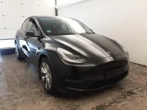 Tesla Model Y 82 kWh 2023