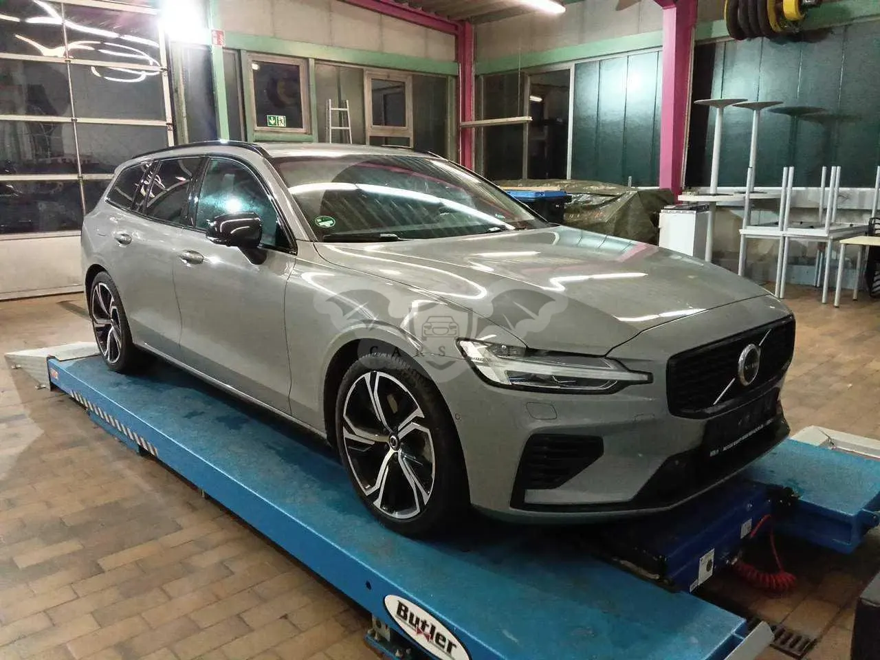 Volvo V60 T6 Plus Dark 2024