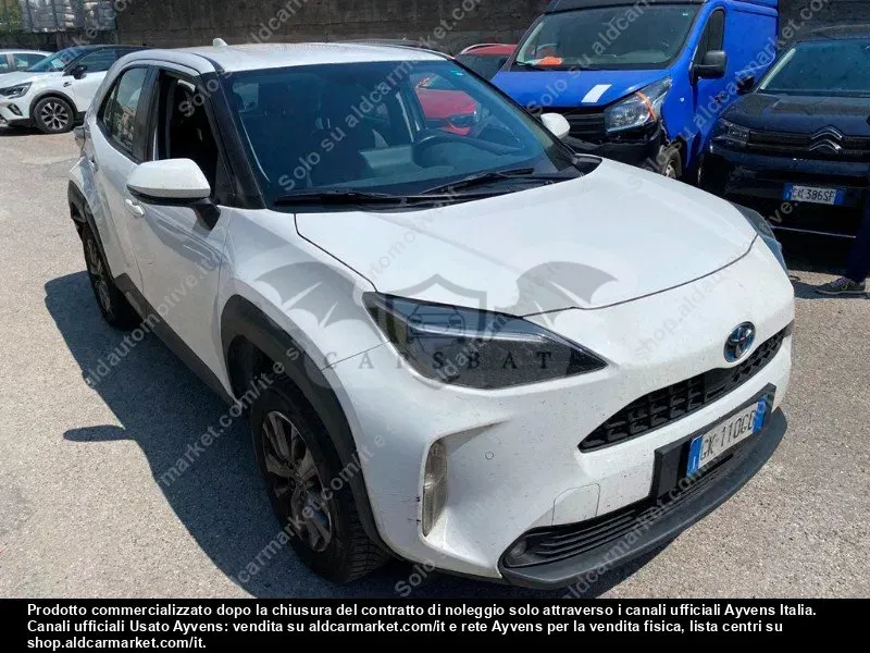Toyota Yaris 1.5h Business 2022