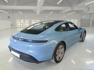 Porsche Taycan 79 kWh 2023