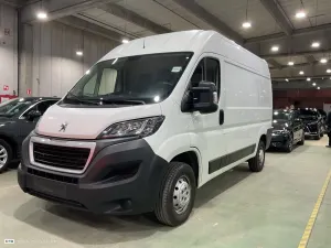 Peugeot Boxer L2H2 2.2 HDI Premium 2021