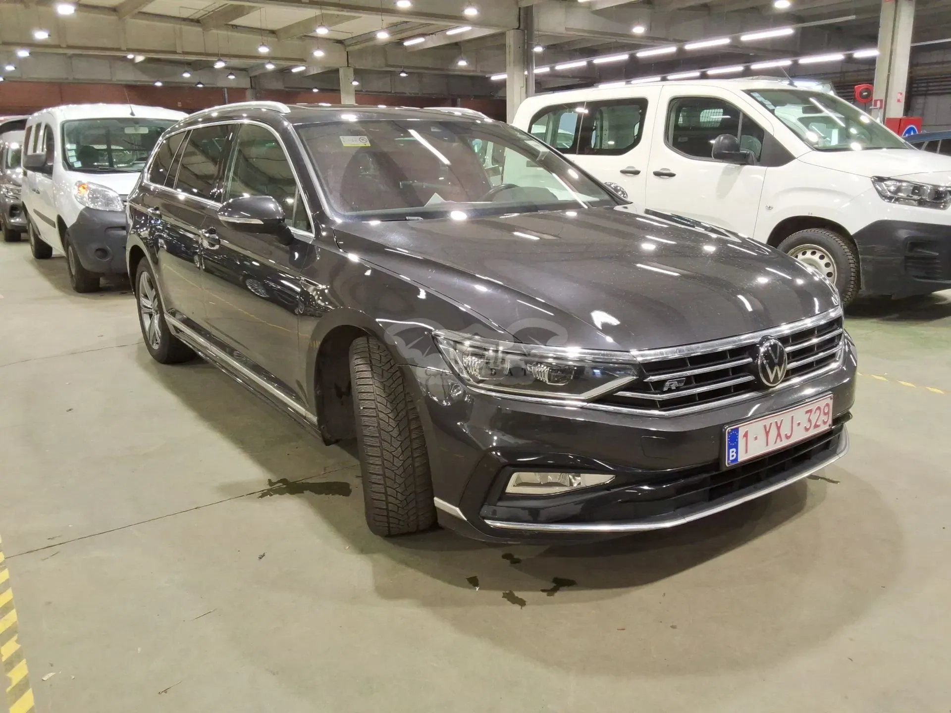 Volkswagen Passat Variant 2.0 TDI Elegance Business R 2021