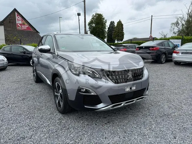 Peugeot 3008 1.2i 2019