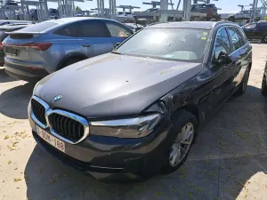 BMW 5 Series Touring 520i Business 2021