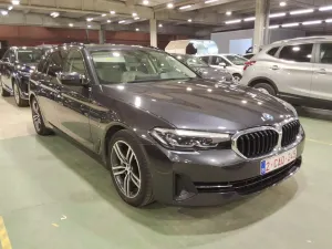 BMW 5 Series Touring 520e 2022