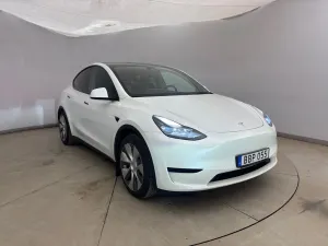 Tesla Model Y Standard Range 2023