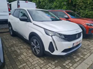 Peugeot 3008 1.2i Allure 2022