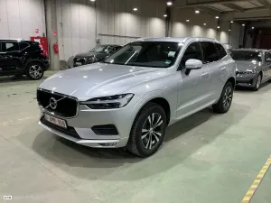 Volvo XC60 2.0 B4 Momentum Pro 2021