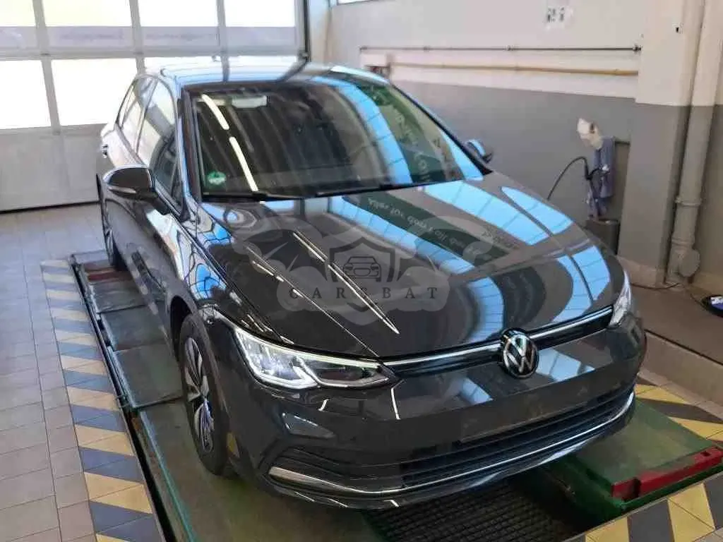 Volkswagen Golf 1.0 TSI Move 2024