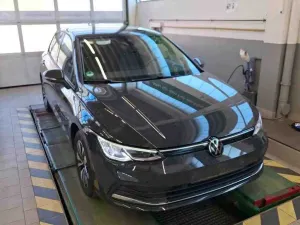 Volkswagen Golf 1.0 TSI Move 2024