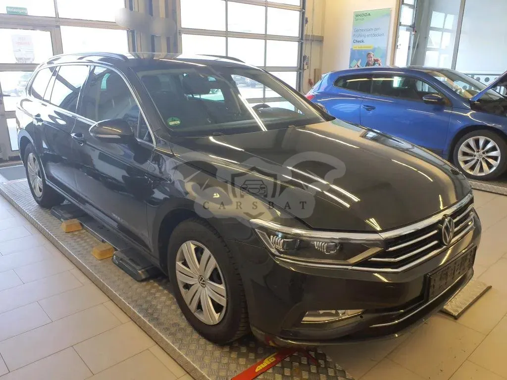 Volkswagen Passat Variant 2.0 TDI Business 2023