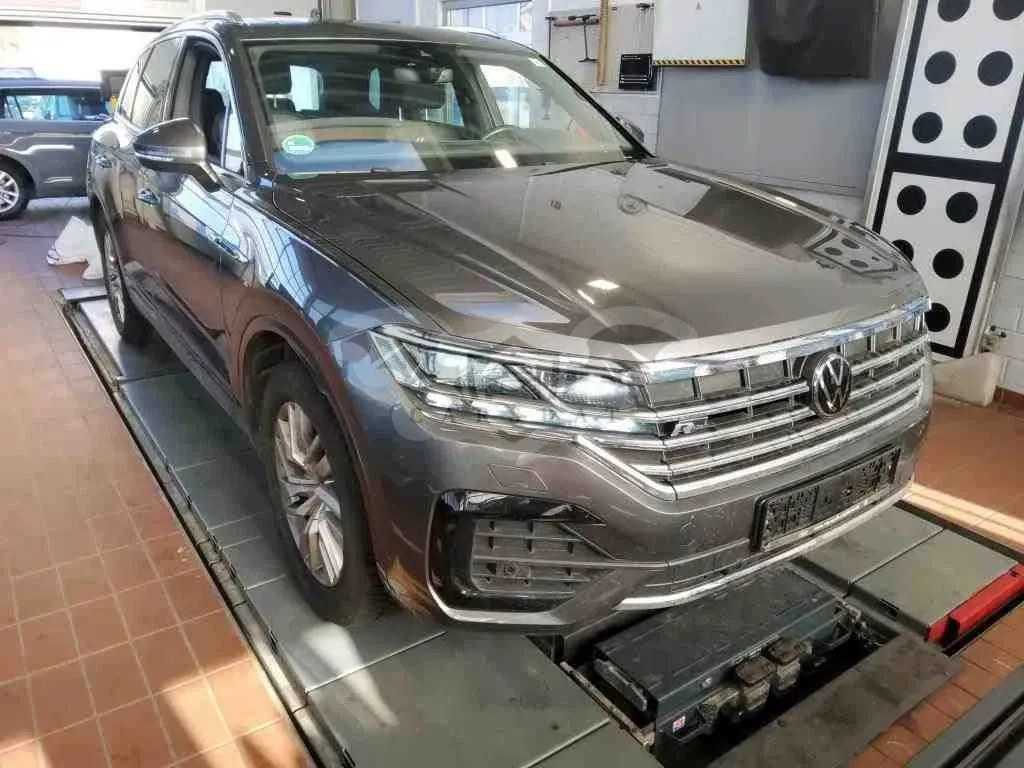 Volkswagen Touareg 3.0 TDI R-Line 2021