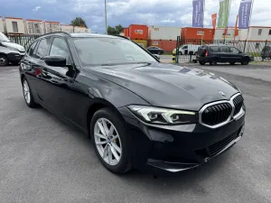 BMW 3 Series Touring 318i 2023