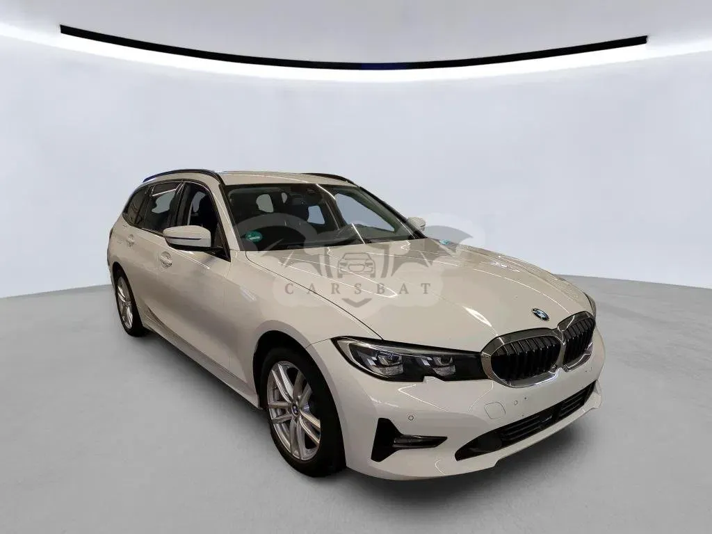 BMW 3 Series Touring 318d 2021