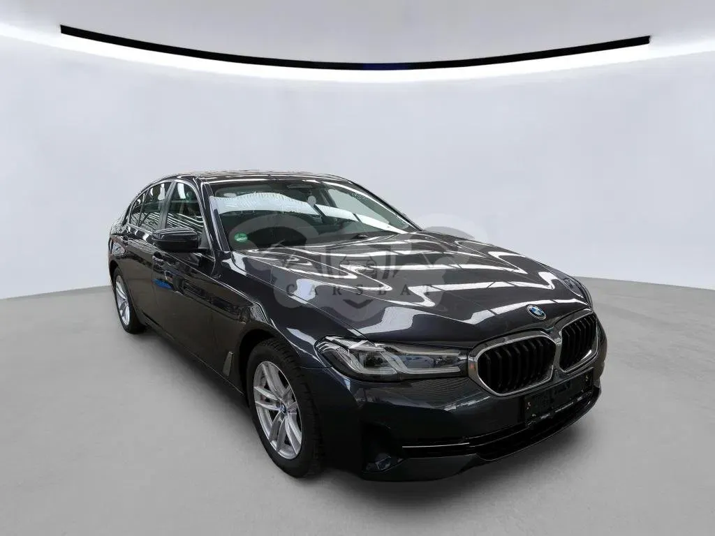 BMW 5 Series 530e 2021