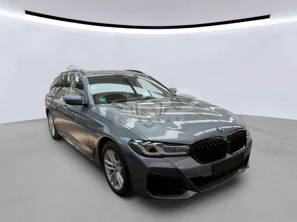 BMW 5 Series Touring 520d 2021