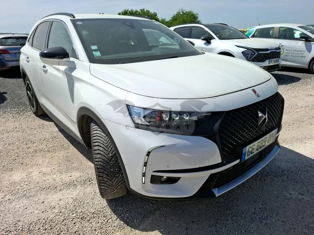 DS DS7 Crossback Performance Line + 2022