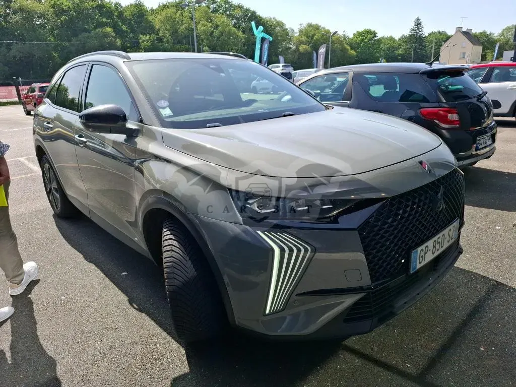 DS DS7 Crossback Performance Line + 2023