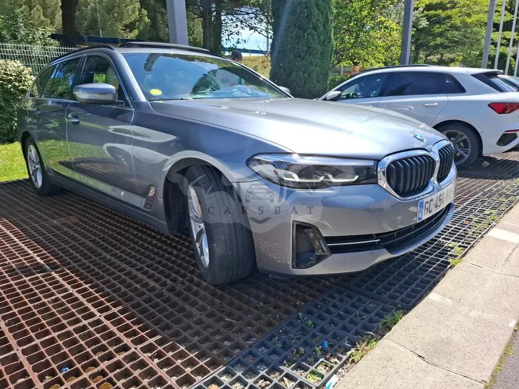 BMW 5 Series Touring 518d Lounge 2021