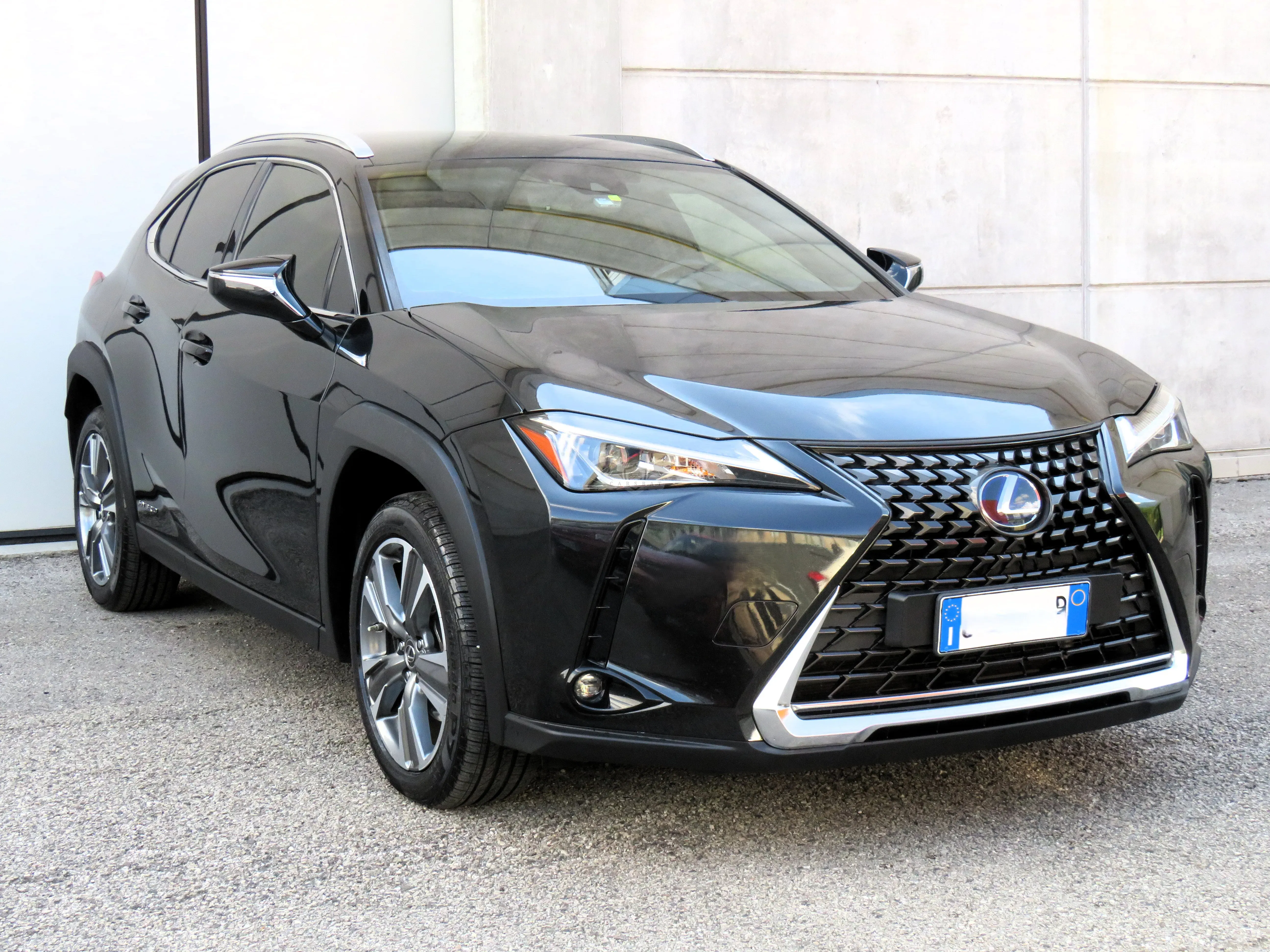 Lexus UX 250h Comfort 2021
