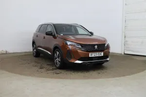 Peugeot 5008 1.2i Allure 2023