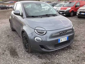Fiat 500 La Prima 2023