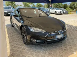 Tesla Model S 85 85 kWh 2014
