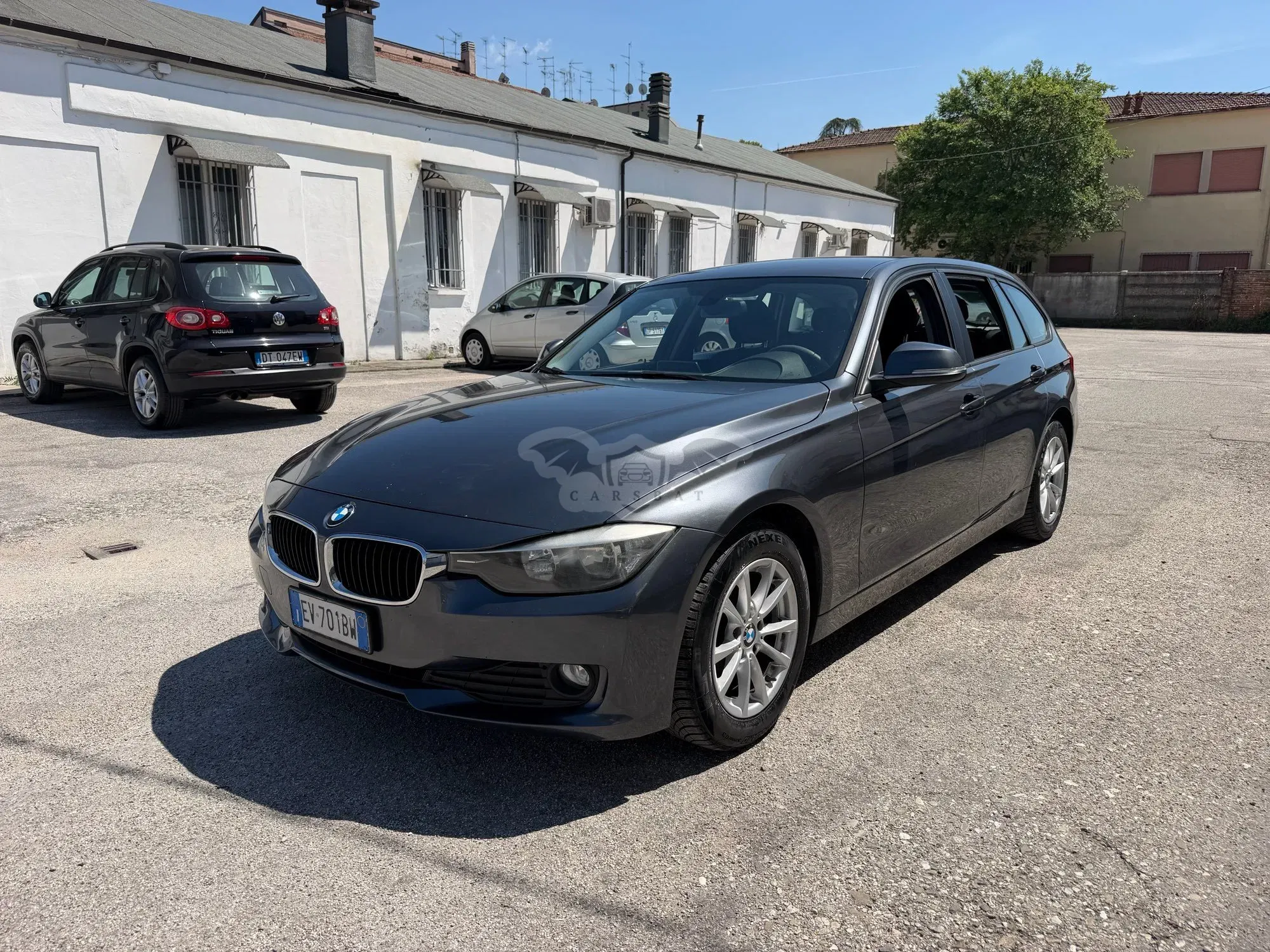 BMW 3 Series 318 Comfort 2014