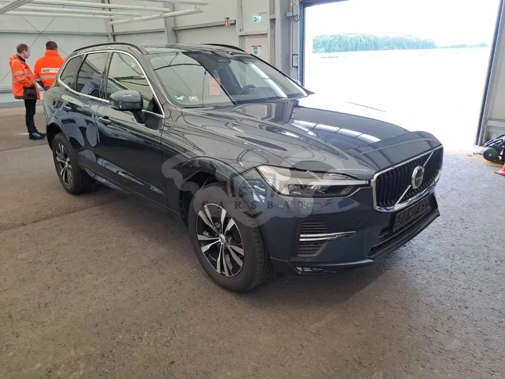 Volvo XC60 Momentum Pro 2021