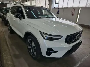 Volvo XC40 B3 Plus Dark 2025