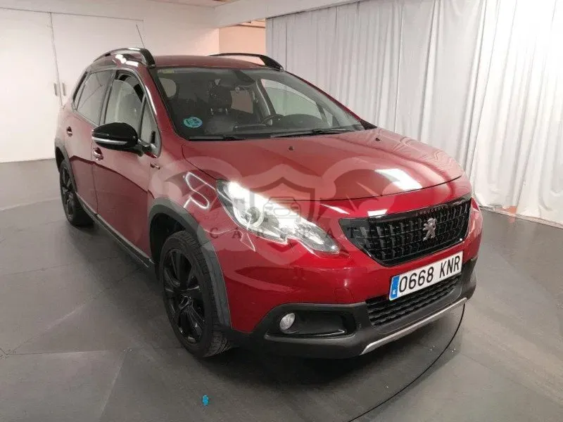 Peugeot 2008 1.2i GT Line 2018